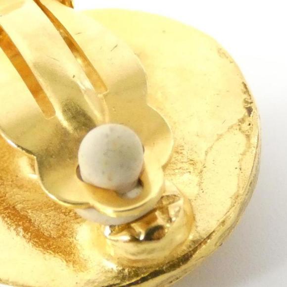 CHANEL Authentic Gold Earrings - Picture 4 of 4